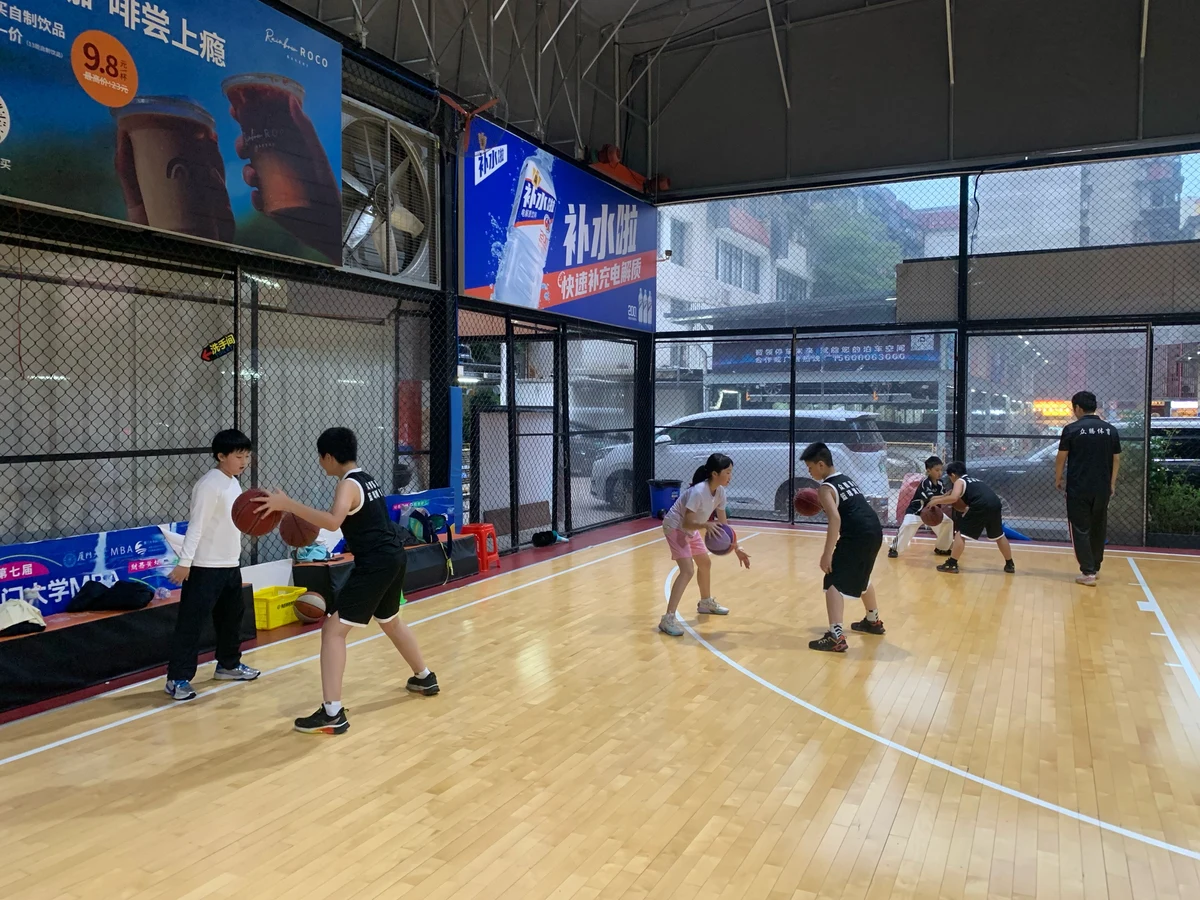 为什么大前锋在比赛中需要特别的体能训练?_0